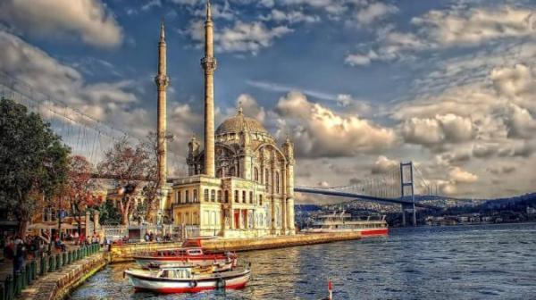 تور استانبول ارزان: لذت تماشای غروب آفتاب برج گالاتا در تور استانبول
